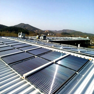 體(ti)育館(guan)太陽能熱水系統